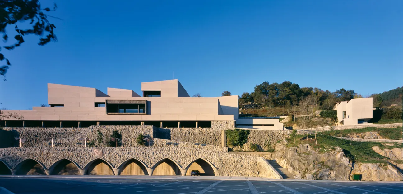 Centro cultural "Gandiaga Topagunea", Santuario de Arantzazu