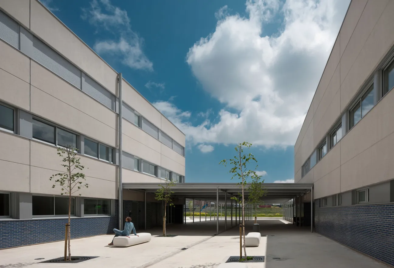 Centro de educación primaria Zabalgana