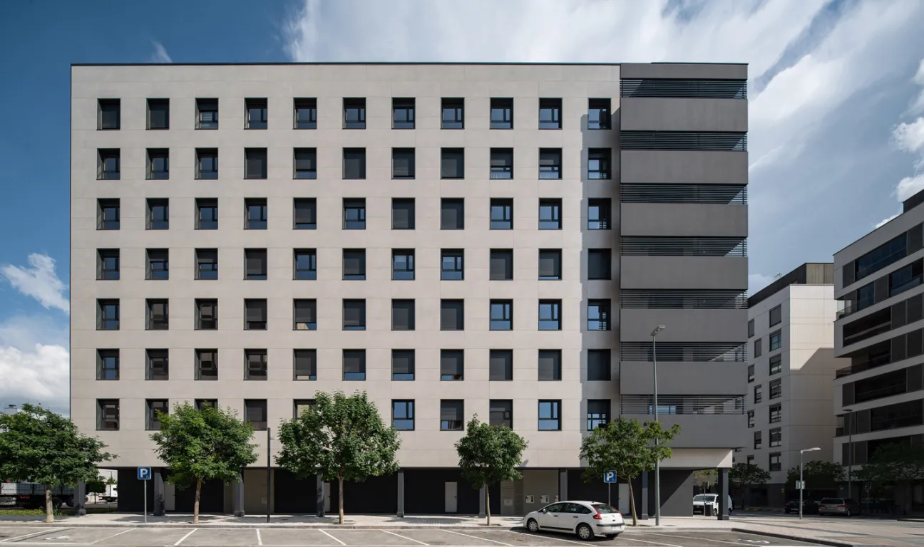 56 viviendas en Soto de Lezkairu Pamplona