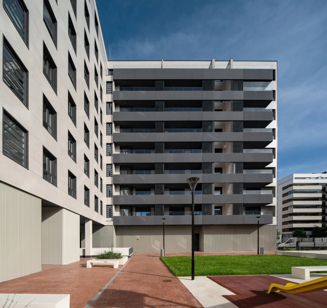 56 viviendas en Soto de Lezkairu Pamplona