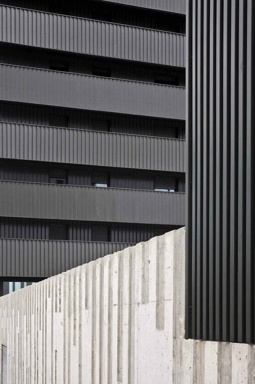 74 viviendas en Soto de Lezkairu, Pamplona.
