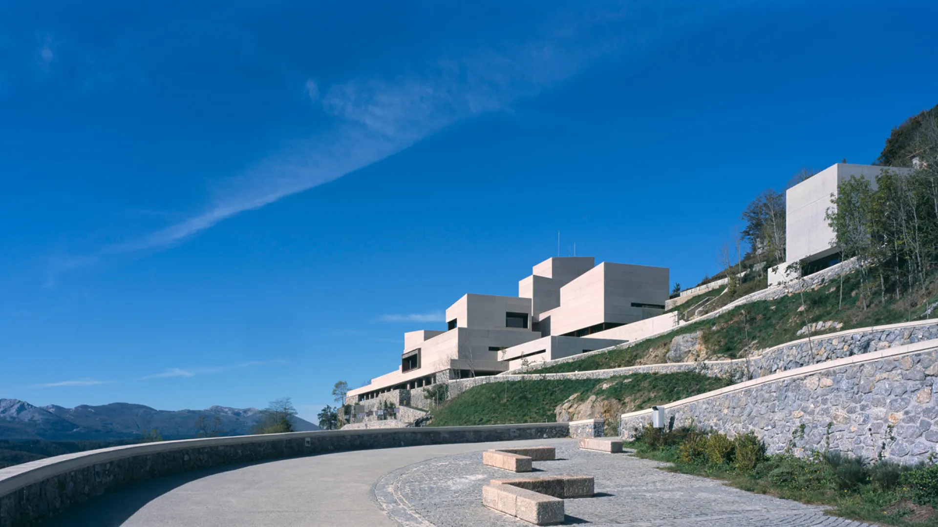 Centro cultural "Gandiaga Topagunea", Santuario de Arantzazu