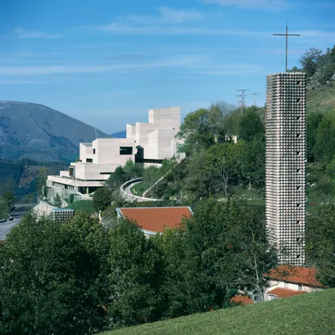 Centro cultural "Gandiaga Topagunea", Santuario de Arantzazu